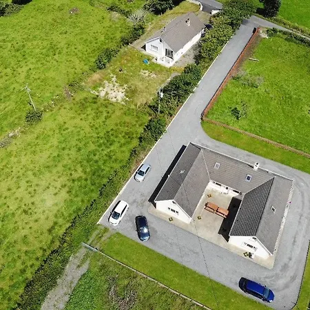 Sally's Vineyard Holiday home Buncrana